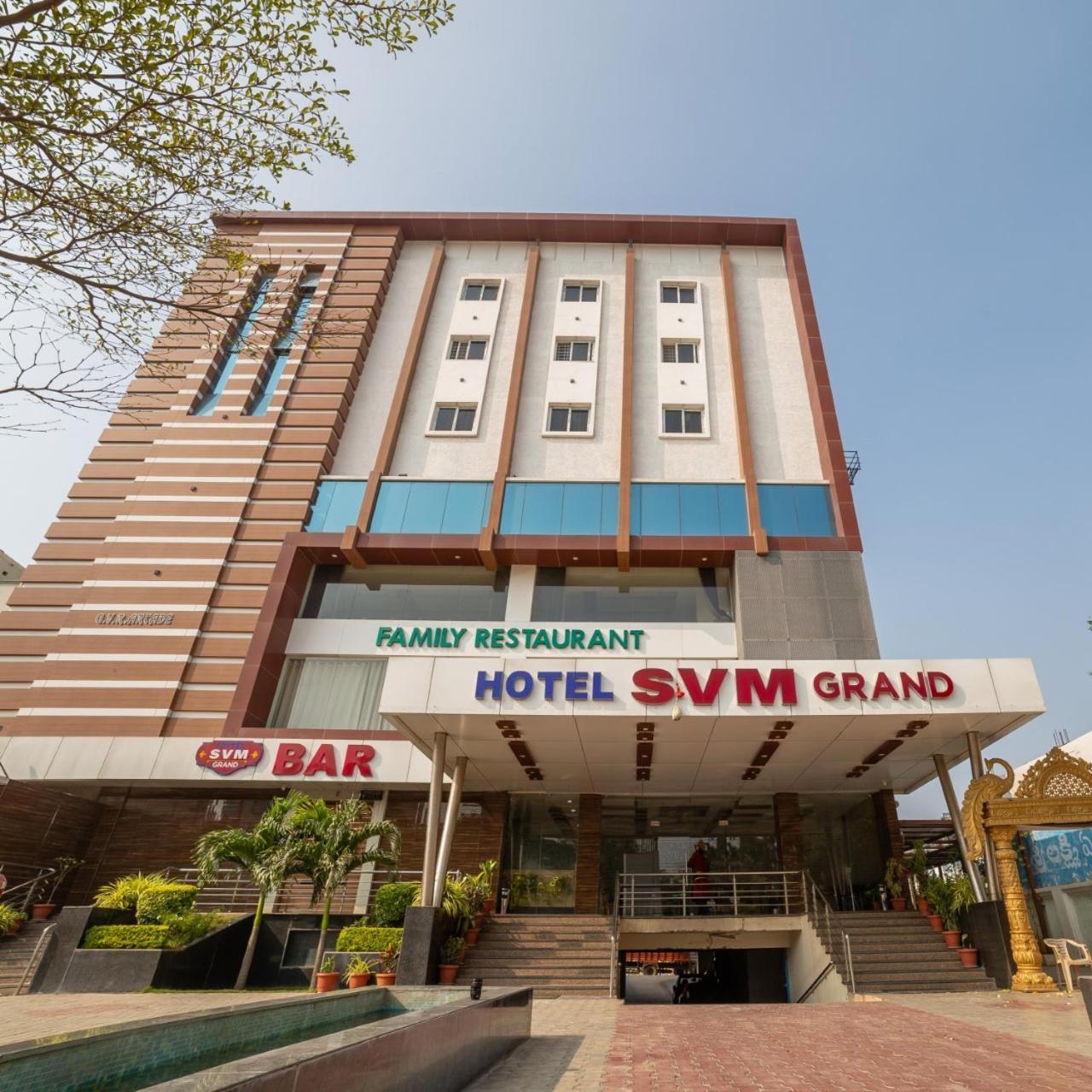 Hotel Svm Grand Medipally Гайдарабад Екстер'єр фото